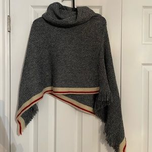 Roots knit poncho